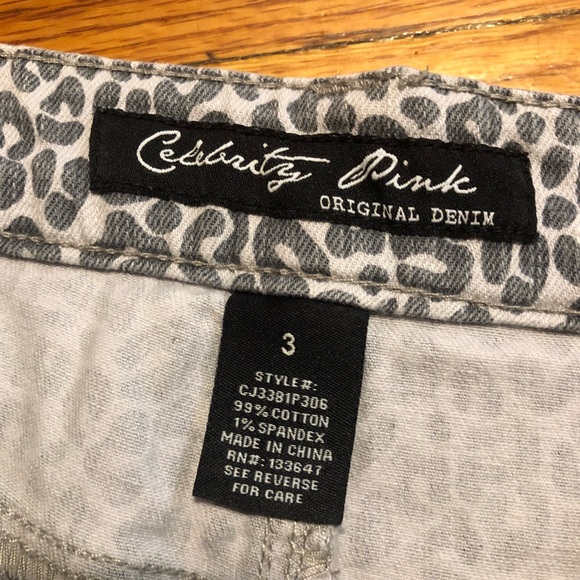 Cheetah print jean shorts - Picture 3 of 3